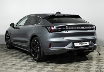 Подержанный автомобиль Zeekr 001 2022 года (7 фото)