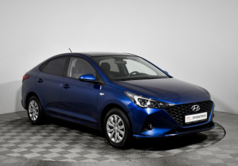 Подержанный автомобиль Hyundai Solaris Sedan 2021 года (3 фото)