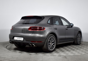 Подержанный автомобиль Porsche Macan 2015 года (5 фото)