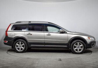 Подержанный автомобиль Volvo XC70 2008 года (4 фото)