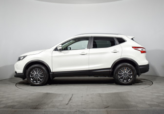 Подержанный автомобиль Nissan Qashqai 2018 года (8 фото)