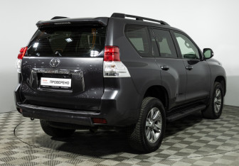 Подержанный автомобиль Toyota Land Cruiser Prado 2011 года (5 фото)