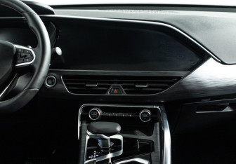 Подержанный автомобиль Geely Tugella 2023 года (14 фото)