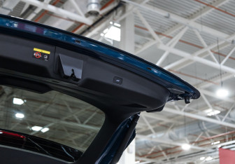 Подержанный автомобиль Geely Monjaro 2023 года (31 фото)