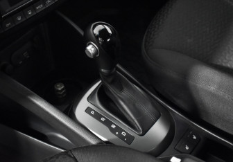 Подержанный автомобиль Kia Rio Sedan 2016 года (11 фото)