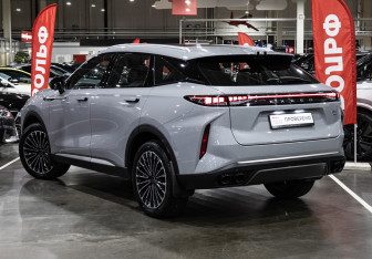 Подержанный автомобиль Exeed RX 2024 года (11 фото)