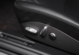 Подержанный автомобиль Porsche Cayman 2010 года (29 фото)