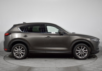 Подержанный автомобиль Mazda CX-5 2019 года (4 фото)