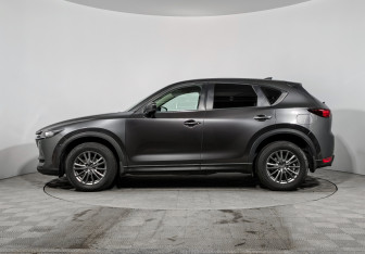 Подержанный автомобиль Mazda CX-5 2018 года (8 фото)