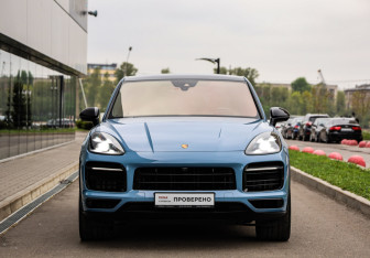 Подержанный автомобиль Porsche Cayenne 2021 года (4 фото)
