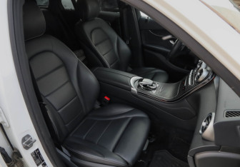 Подержанный автомобиль Mercedes-Benz GLC Coupe 2019 года (26 фото)