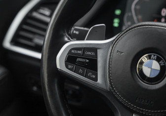 Подержанный автомобиль BMW X5 2019 года (15 фото)