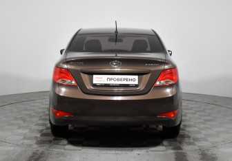 Подержанный автомобиль Hyundai Solaris Sedan 2015 года (6 фото)