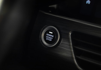 Подержанный автомобиль Geely Tugella 2023 года (23 фото)