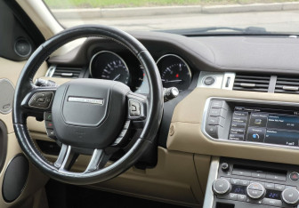 Подержанный автомобиль Land Rover Range Rover Evoque 2015 года (20 фото)