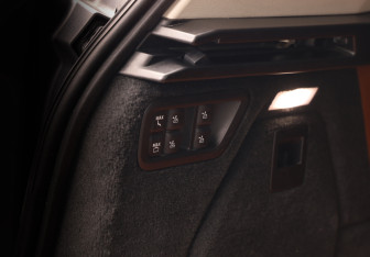 Подержанный автомобиль BMW X7 2020 года (37 фото)