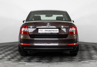 Подержанный автомобиль Skoda Octavia Liftback 2014 года (6 фото)