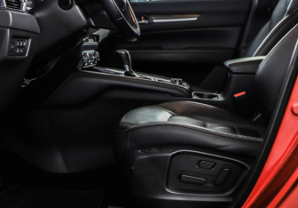 Подержанный автомобиль Mazda CX-5 2019 года (25 фото)