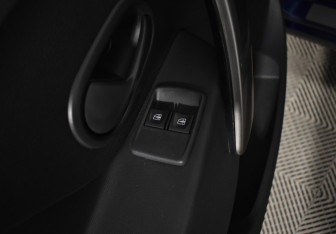 Подержанный автомобиль Renault Logan Sedan 2018 года (17 фото)