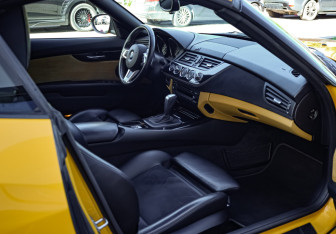 Подержанный автомобиль BMW Z4 Roadster 2011 года (17 фото)