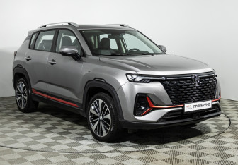 Подержанный автомобиль Changan CS35PLUS 2024 года (3 фото)