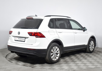Подержанный автомобиль Volkswagen Tiguan 2018 года (5 фото)