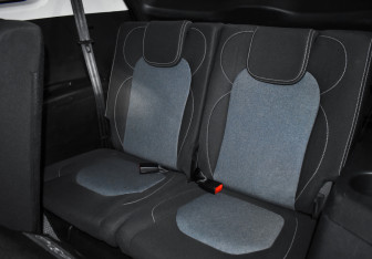 Подержанный автомобиль Chevrolet Captiva 2022 года (14 фото)