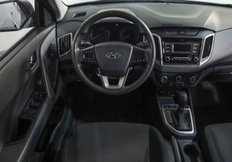 Подержанный автомобиль Hyundai Creta 2020 года (10 фото)