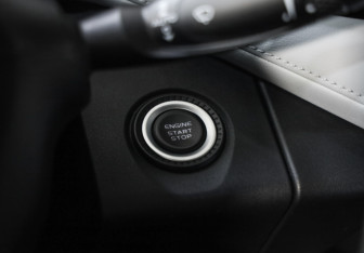Подержанный автомобиль Geely Atlas 2024 года (22 фото)