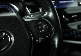 Подержанный автомобиль Toyota Camry Sedan 2021 года (21 фото)