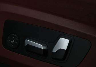 Подержанный автомобиль BMW X5 2022 года (13 фото)
