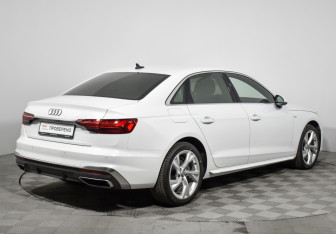 Подержанный автомобиль Audi A4 Sedan 2020 года (5 фото)