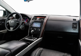 Подержанный автомобиль Mazda CX-9 2008 года (9 фото)