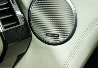 Подержанный автомобиль Land Rover Range Rover 2018 года (21 фото)