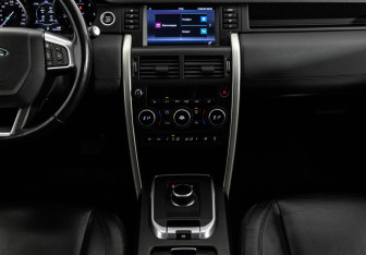 Подержанный автомобиль Land Rover Discovery Sport 2017 года (14 фото)