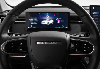 Подержанный автомобиль Jaecoo J7 2023 года (18 фото)