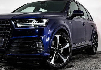 Подержанный автомобиль Audi Q7 2019 года (2 фото)