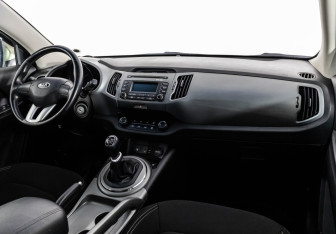 Подержанный автомобиль Kia Sportage 2015 года (9 фото)