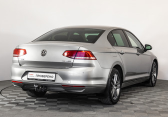 Подержанный автомобиль Volkswagen Passat Sedan 2016 года (6 фото)