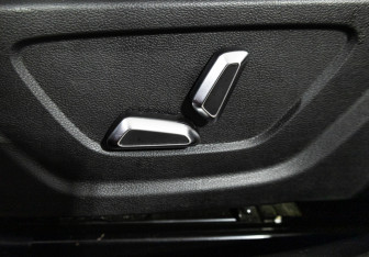 Подержанный автомобиль Geely Coolray 2023 года (18 фото)