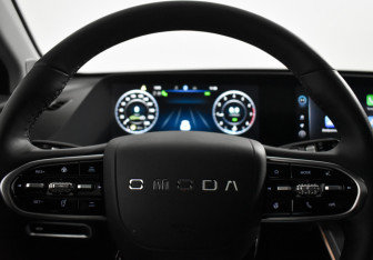 Подержанный автомобиль Omoda C5 2024 года (18 фото)