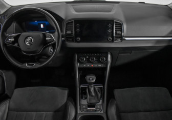 Подержанный автомобиль Skoda Karoq 2021 года (15 фото)