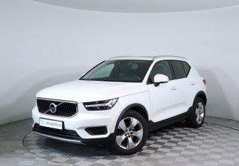 Подержанный автомобиль Volvo XC40 2019 года (1 фото)