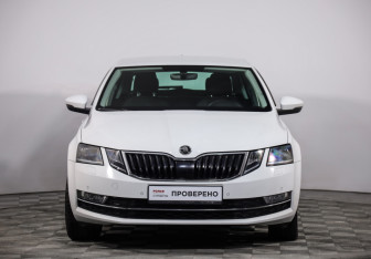 Подержанный автомобиль Skoda Octavia Liftback 2018 года (2 фото)