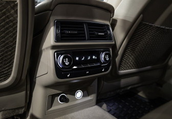 Подержанный автомобиль Audi Q7 2018 года (29 фото)