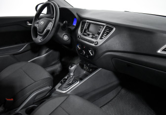 Подержанный автомобиль Hyundai Solaris Sedan 2020 года (13 фото)