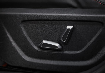 Подержанный автомобиль Geely Coolray 2023 года (24 фото)