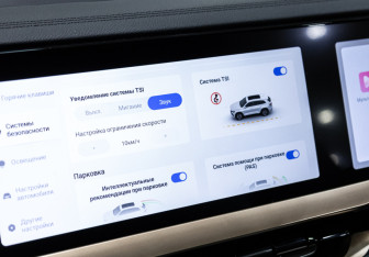 Подержанный автомобиль Geely Monjaro 2024 года (29 фото)