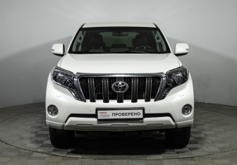 Подержанный автомобиль Toyota Land Cruiser Prado 2015 года (2 фото)