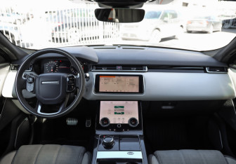 Подержанный автомобиль Land Rover Range Rover Velar 2018 года (13 фото)